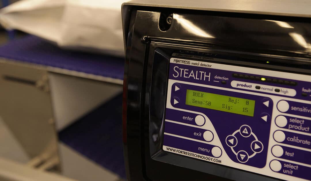Detectores de metal Fortress Technology reduzem custos na indústria de processamento de carnes