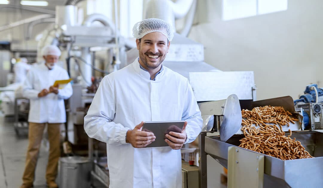 Corpos estranhos em alimentos: o que são e como afetam a reputação da marca?